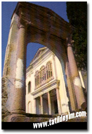  TAKSIYARHIS TA CAMYA (Çamlı Manastır) Giriş Kapısı