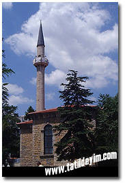  Orta Camii

Fotoraf: Gkhan nal
Tarih: 24 TEMMUZ 2002