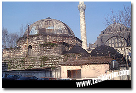  Kl Ali Paa Hamam

Fotoraf: Gkhan nal
Tarih: 18 AUSTOS 2002