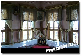 Sucu Hafz Gezi Evi Baodas

Fotoraf: Gkhan nal
Tarih: 25 NSAN 2004