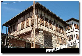  Yrk Ky Evleri

Fotoraf: Gkhan nal
Tarih: 25 NSAN 2004