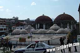  Cinci Hamam

Fotoraf: Gkhan nal
Tarih: 24 NSAN 2004