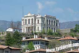  Eski Hkmet Kona

Fotoraf: Gkhan nal
Tarih: 25 Nisan 2004