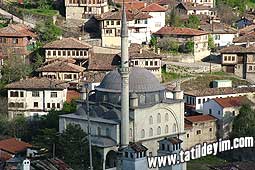  İzzet Mehmet Paşa Camii

Fotoğraf: Gökhan Önal
Tarih: 23 NİSAN 2004